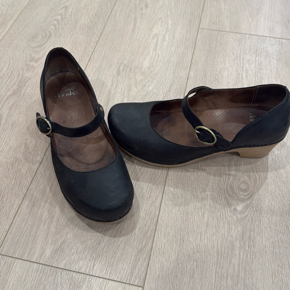 Dansko Mary Janes Size 40